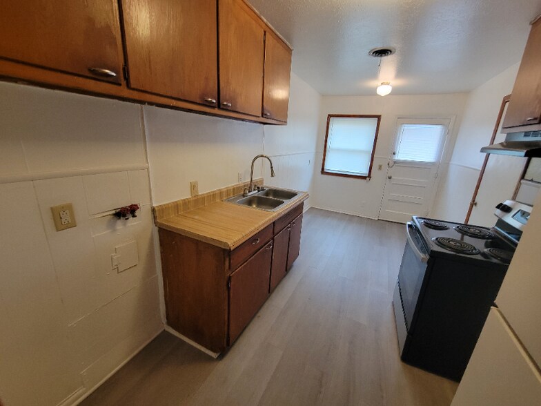 Building Photo - 1629 Crowley