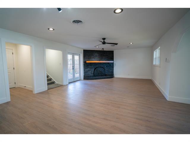 Building Photo - 1017 Tosch Ln