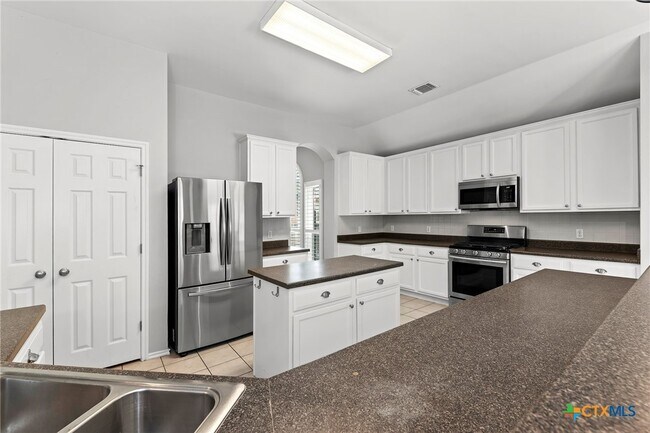 Building Photo - 7003 Currier Cove