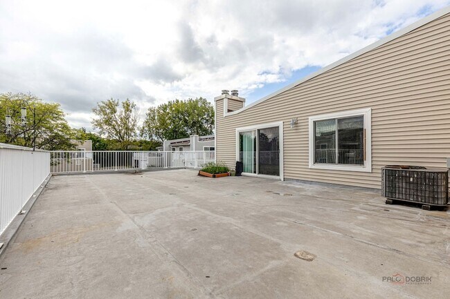 Building Photo - 2254 N Baldwin Way