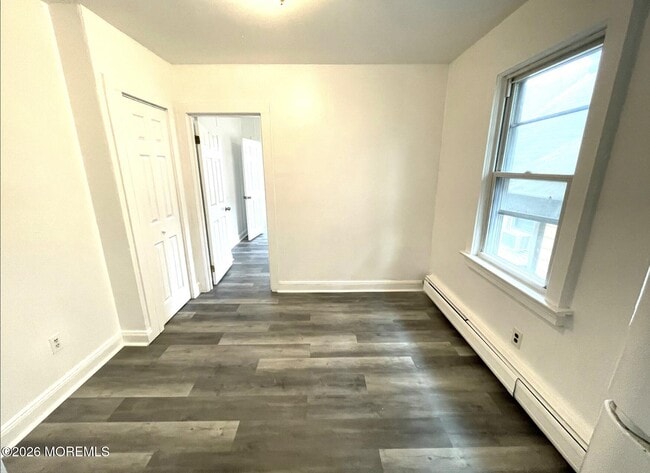 Building Photo - 11 St Peters Pl