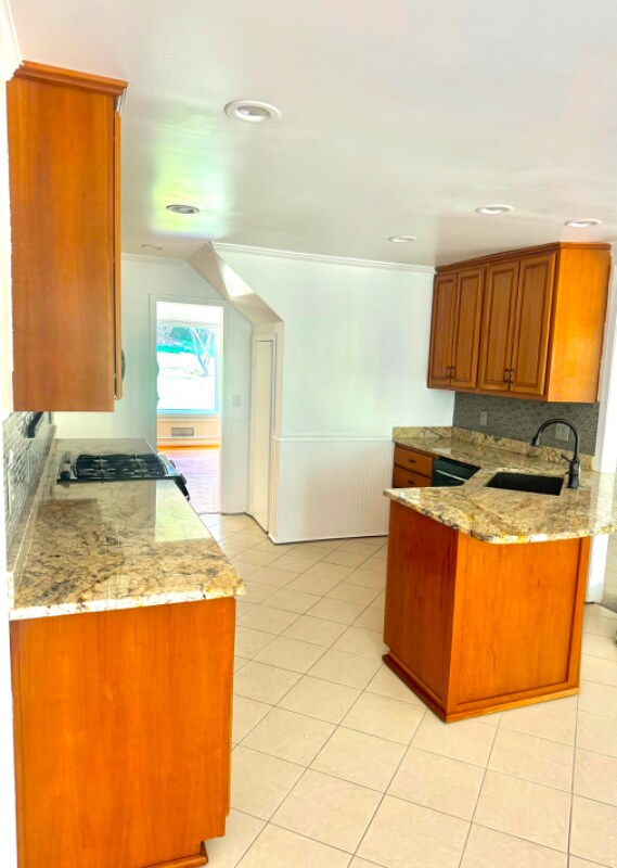 Building Photo - 45 Spring Forest Ct