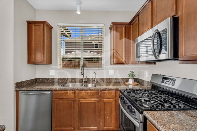 Building Photo - 21145 E Via De Olivos Ct