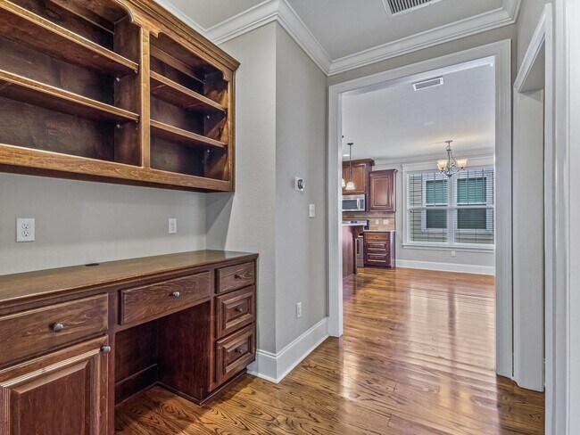 Building Photo - 2590 Manassas Way