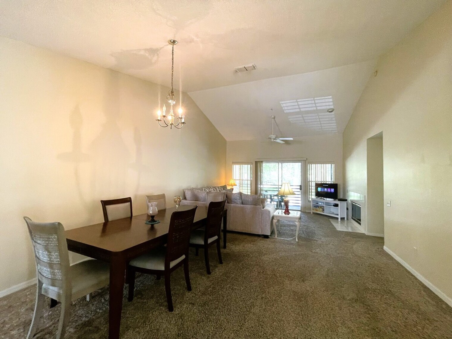 Building Photo - 2950 Cottage Grove Ct