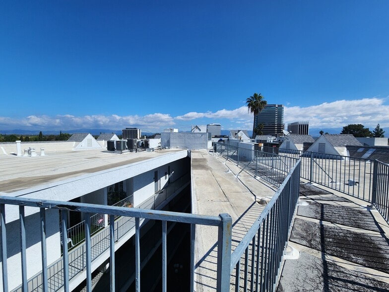 Building Photo - 4401 Sepulveda Blvd