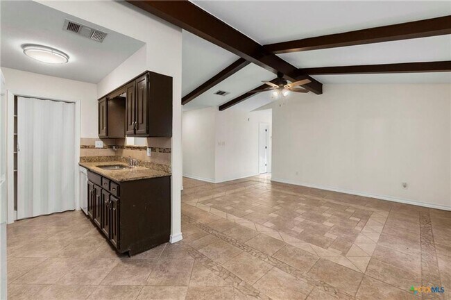 Building Photo - Well-Maintained 3-Bedroom Home – Ideal for Students & Professionals!