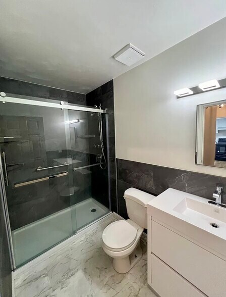 Building Photo - 30 Daniels St