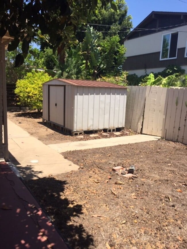 Building Photo - 3685 Arizona St