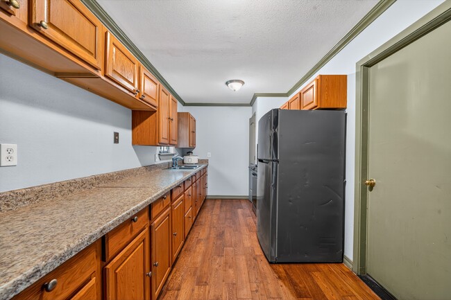 Building Photo - 5725 Melanite Ave