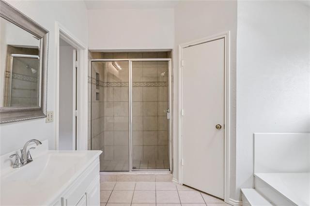 Building Photo - 4441 Fremont Ln