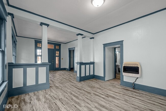 Building Photo - 409 Merrick St