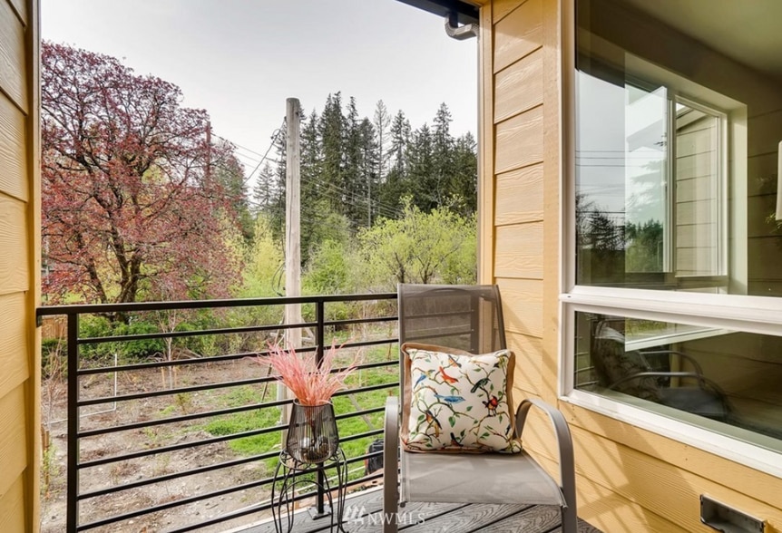 Building Photo - 17905 35th Ave SE