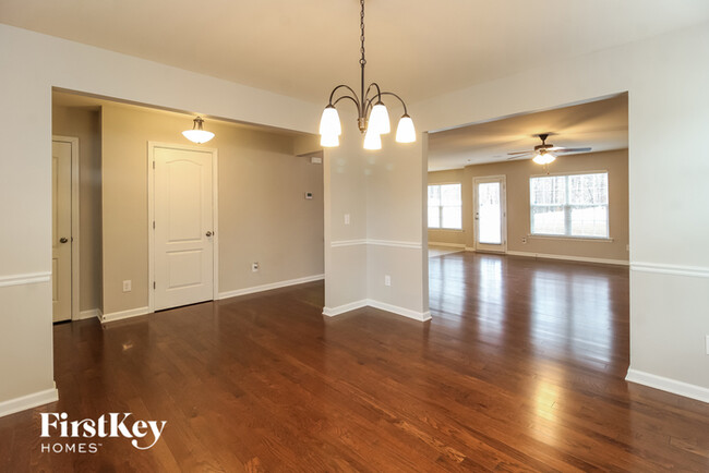 Building Photo - 2936 Grassy Knoll Cir