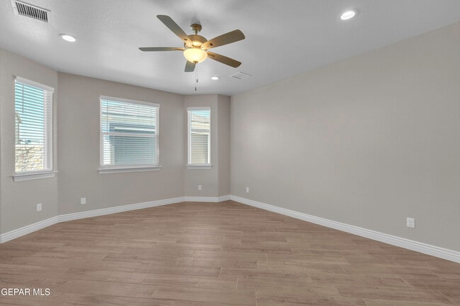 Building Photo - 1807 Dana Gray St