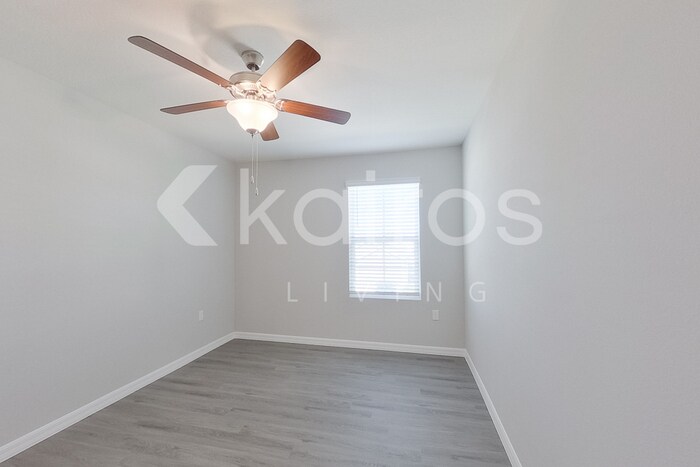Building Photo - 8621 SW 43rd Ter