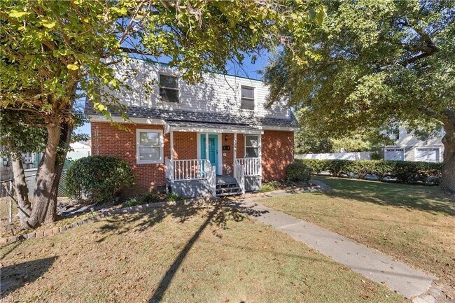 Building Photo - 1200 Little Bay Ave