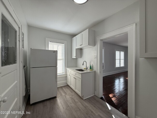 Building Photo - 1268 Kennard St