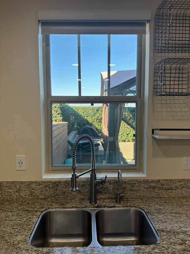 Building Photo - 3321 View Ridge Drive