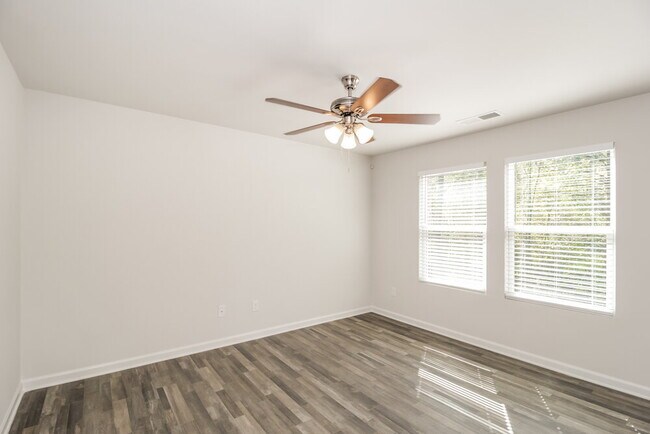 Building Photo - 146 Fields Crossing