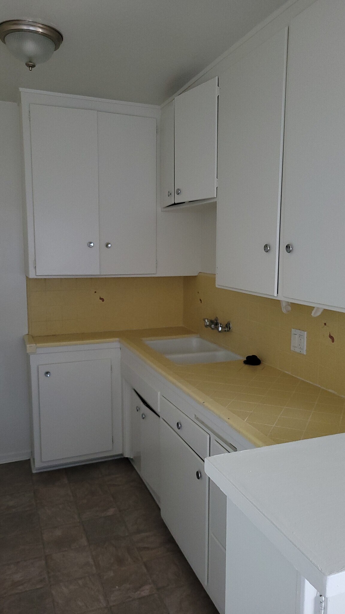 Building Photo - 12015 Lamanda St