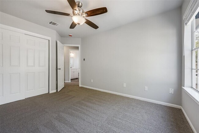 Building Photo - 3139 Jazz St