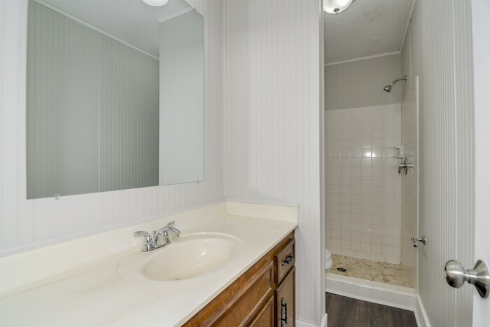 Building Photo - 357 Forest Ct