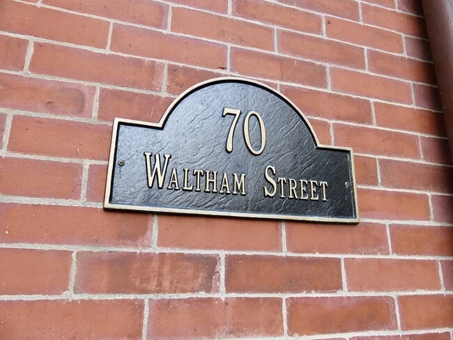 Building Photo - 70 Waltham St