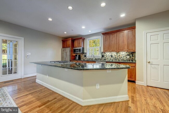 Building Photo - 1854 Valley Wood Rd