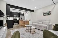 Building Photo - 310 S Boulder Ave