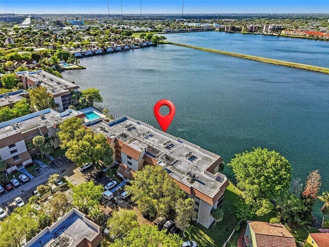 Building Photo - 605 Ives Dairy Rd