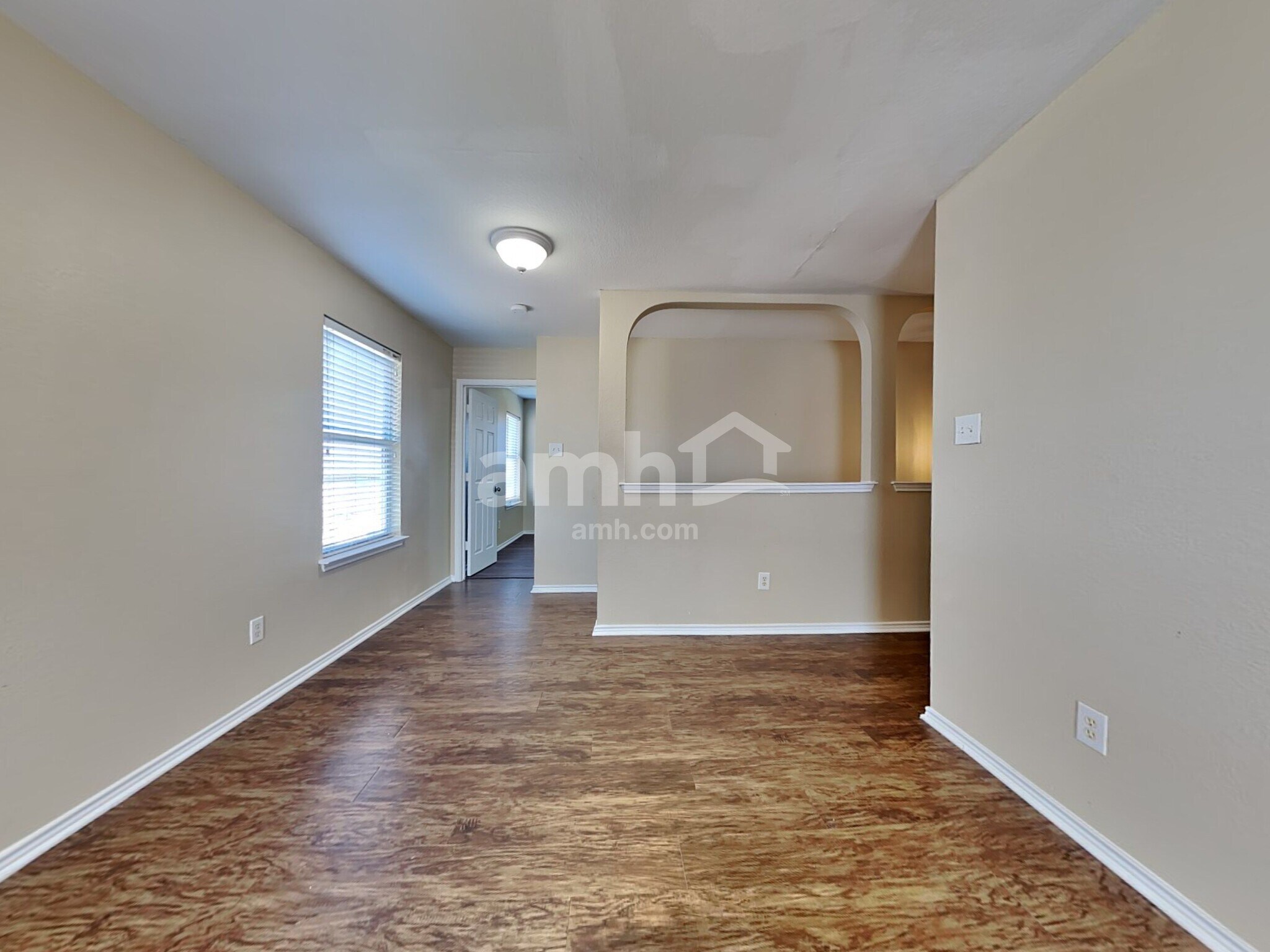 Building Photo - 111 Maned Dr