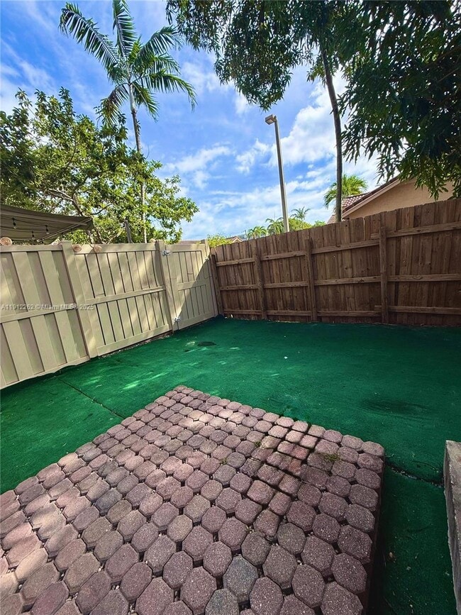 Building Photo - 63 SE 3rd Ave