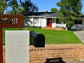 Building Photo - 18028 N Villa Rita Dr