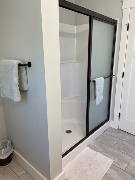 Building Photo - 33 Wesleys Way