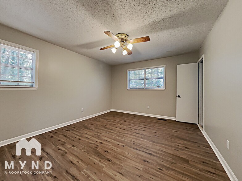 Building Photo - 1118 Arrowhead Trail