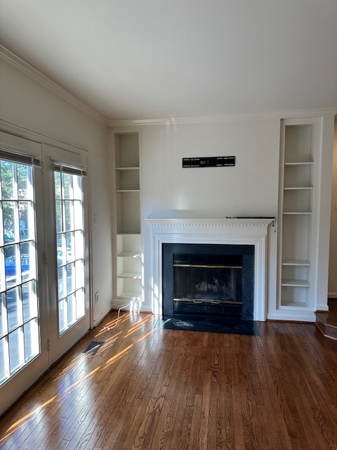 living room - 4106 Washington Blvd