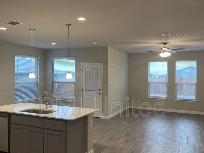 Building Photo - 249 Irish Moss Dr