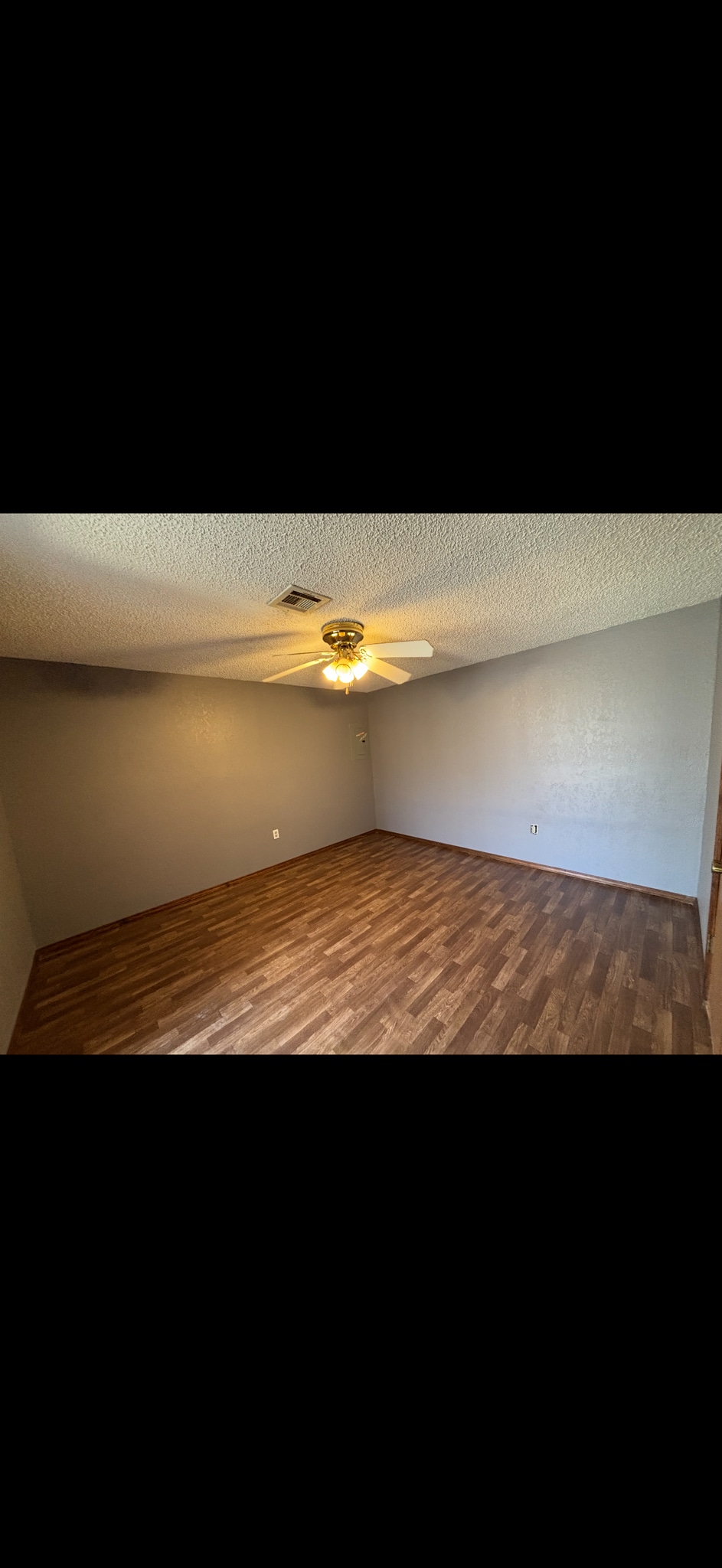 Building Photo - 2508 NE Dearborn Ave