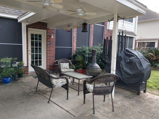 Building Photo - 15222 Holland Fields Cir