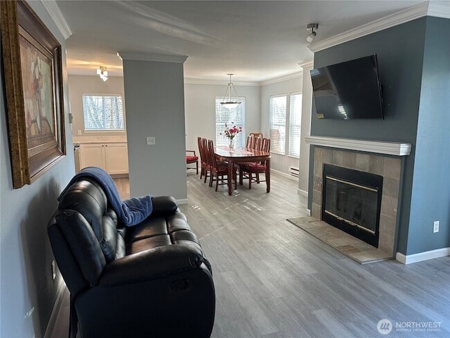 Building Photo - 33020 10th Ave SW