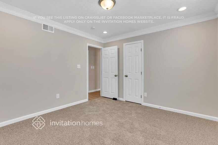 Building Photo - 3742 Saddle Ridge Dr SW