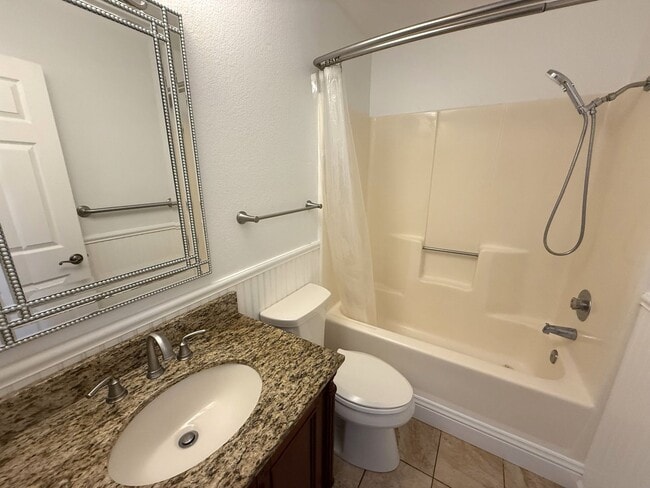 Building Photo - TWO BEDROOM /ONE BATH CONDO, ONE LEVEL GRO...