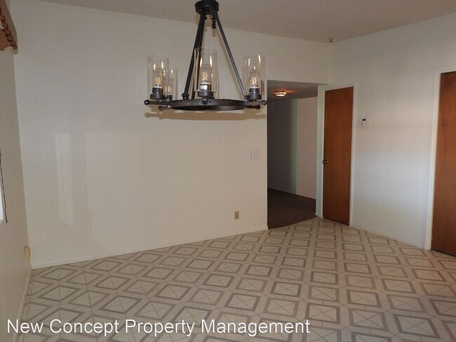 Building Photo - 4 br, 2 bath House - 2240 S Camino Seco