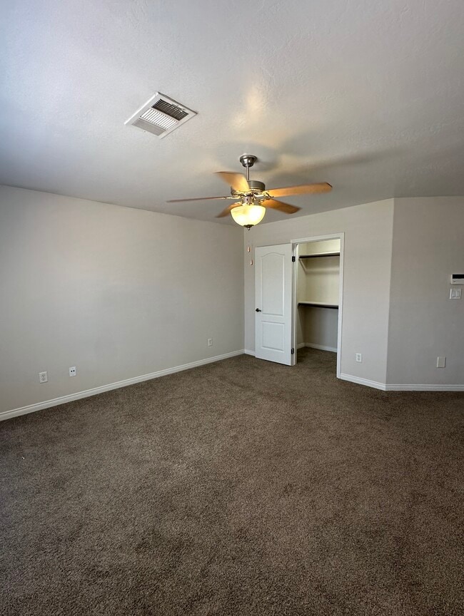 Building Photo - 229 Villa Elegante Dr