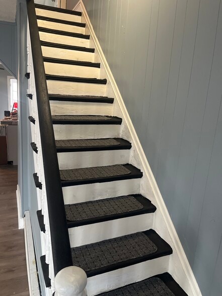 Stairs - 18 Eli St