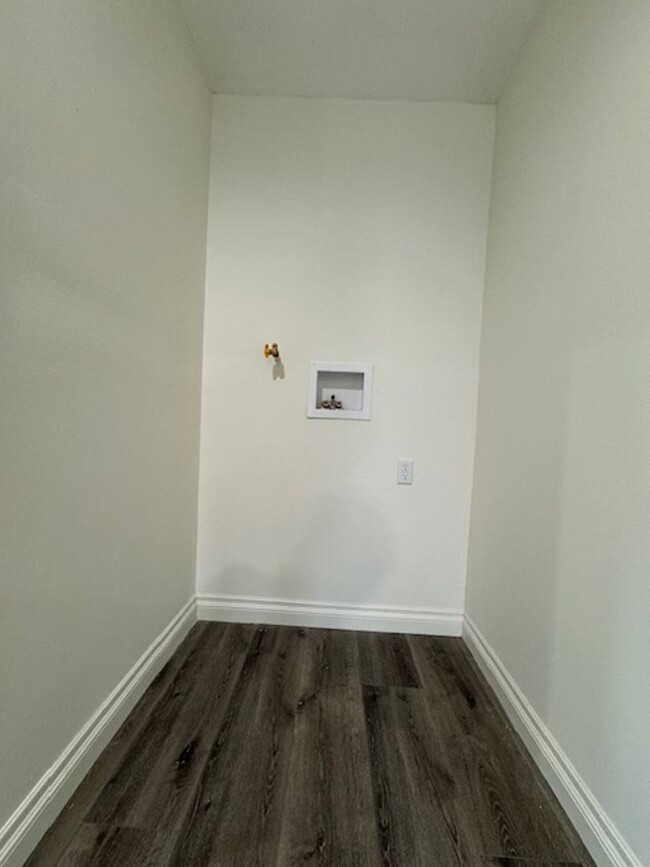 Building Photo - Luxurious Rental Opportunity in Norwalk, CA!