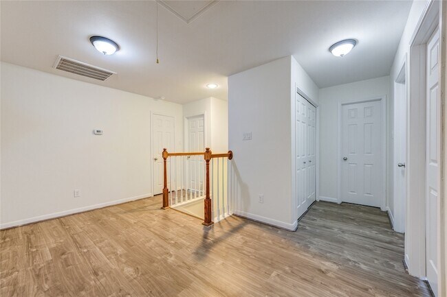 Building Photo - 17021 Wilthorne Gardens Ct