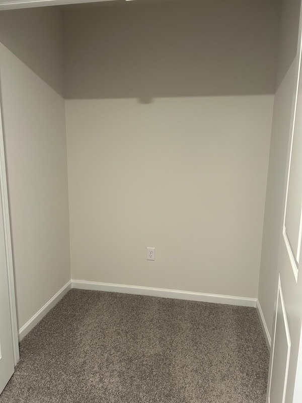 Building Photo - 810 Embark Cir