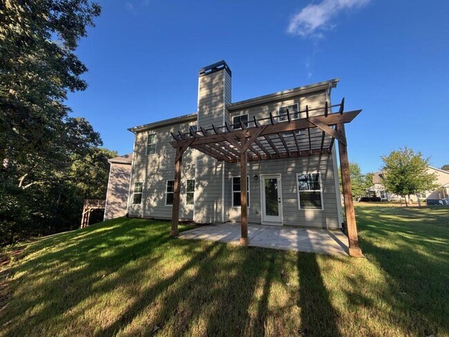 Building Photo - 173 Russell Way